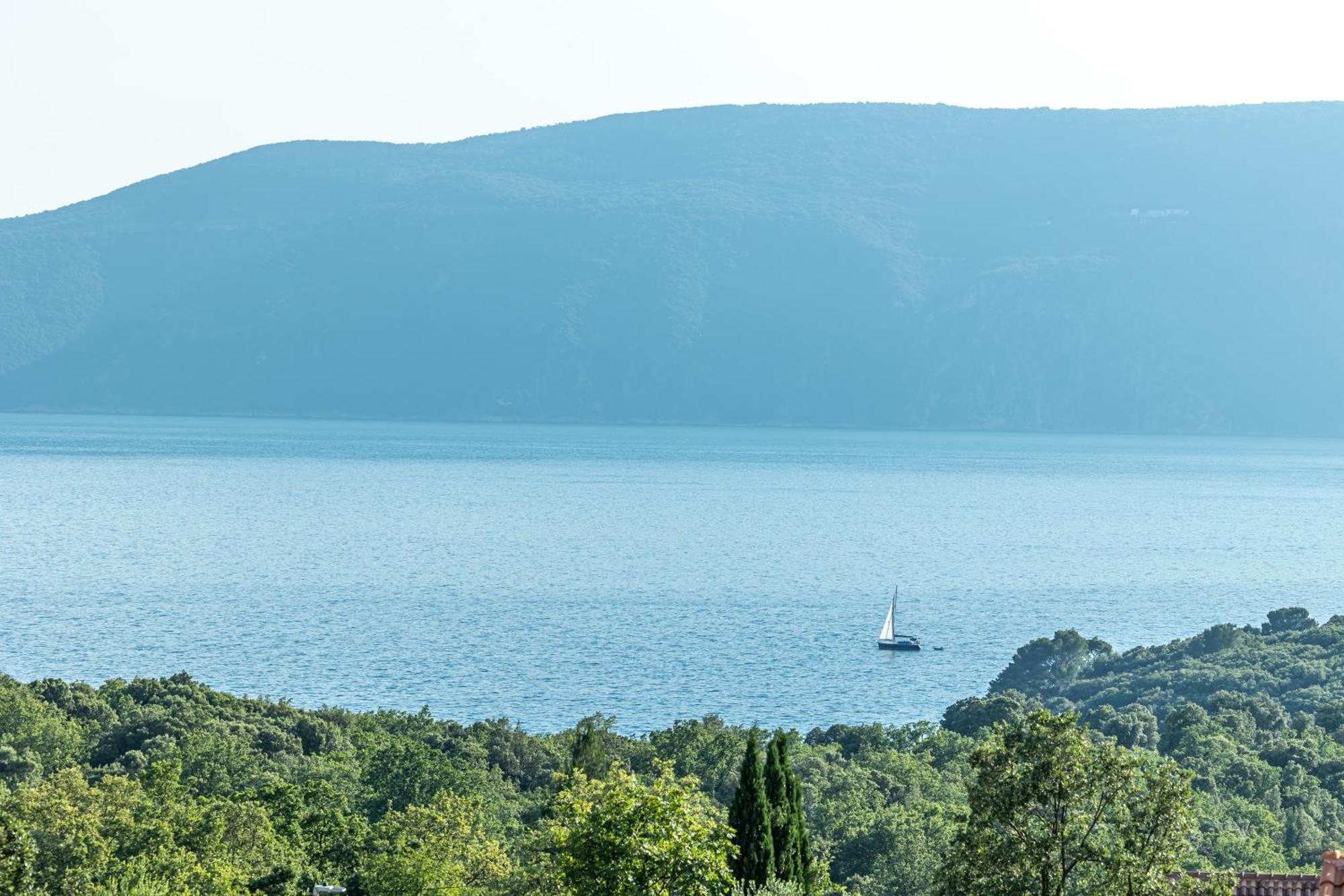 Luxury Villas White Sails Pinezići Exterior foto