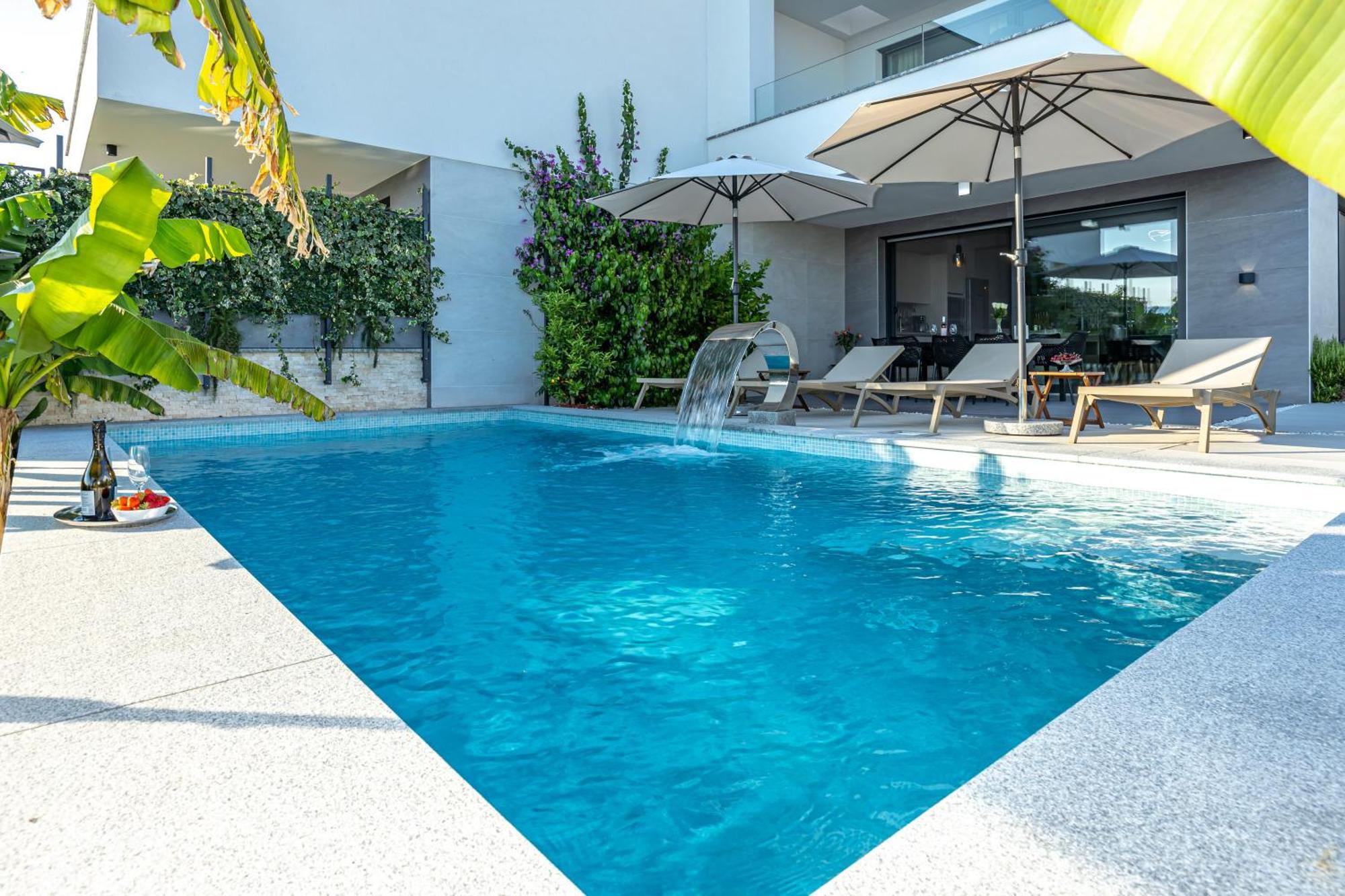Luxury Villas White Sails Pinezići Exterior foto